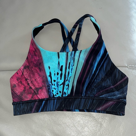 Lululemon Energy Bra Nulux
Electrobeam Energy Bra Mult 4 - Picture 2 of 6
